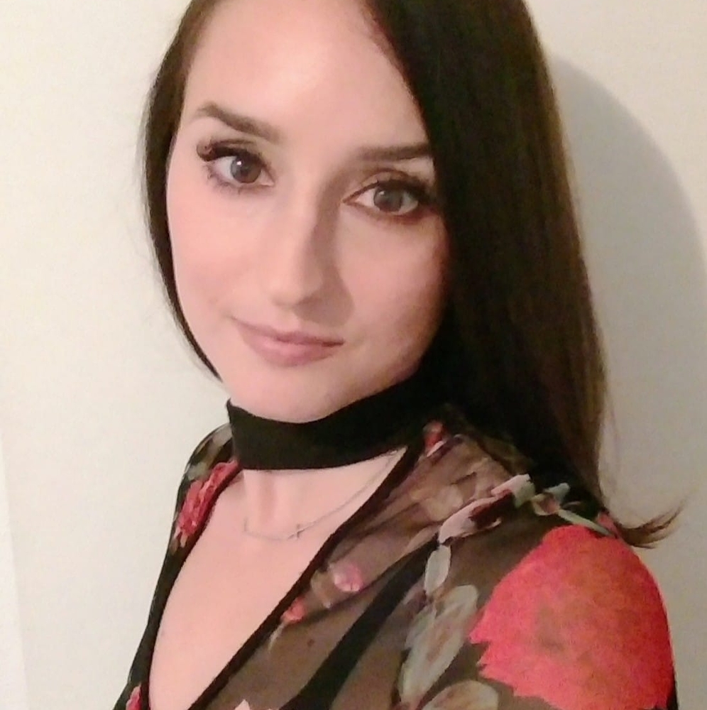 Meet your Posher, Tiffany